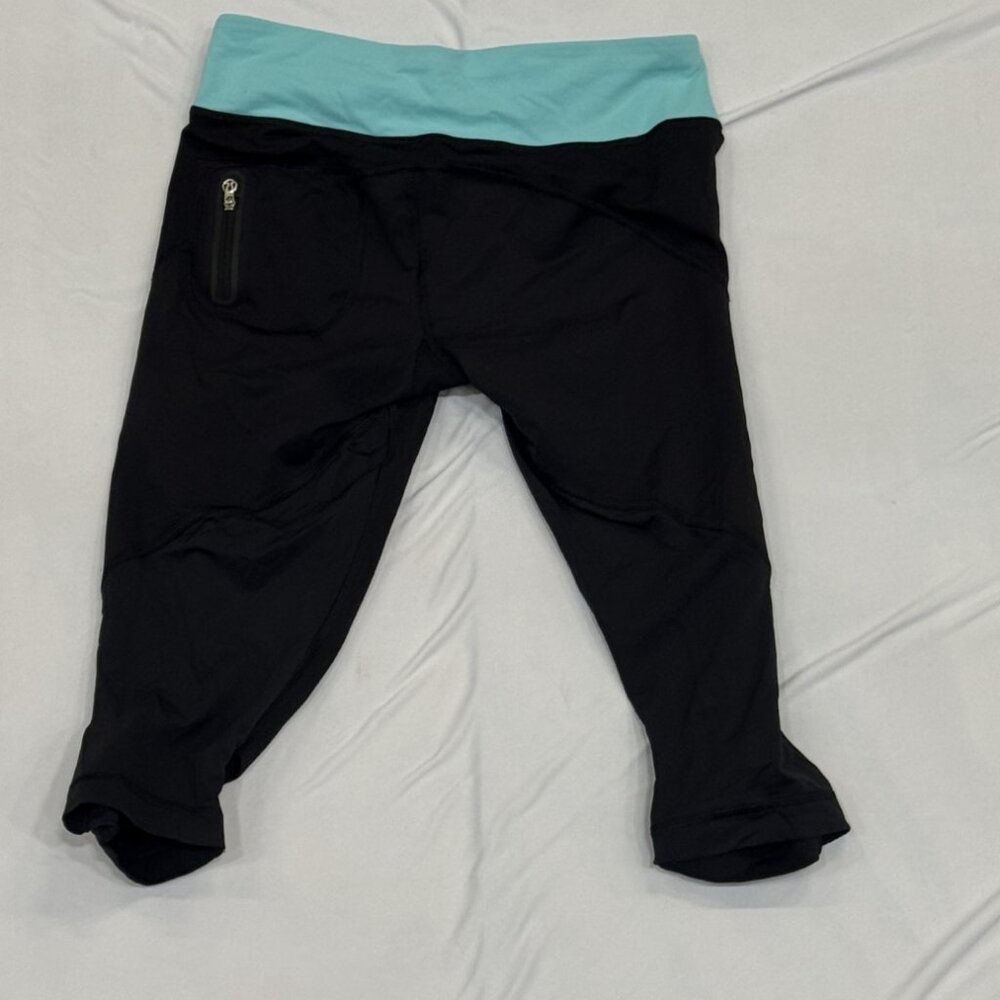 Lululemon Cropped Athletic Pants – Black & Aqua – Size 6